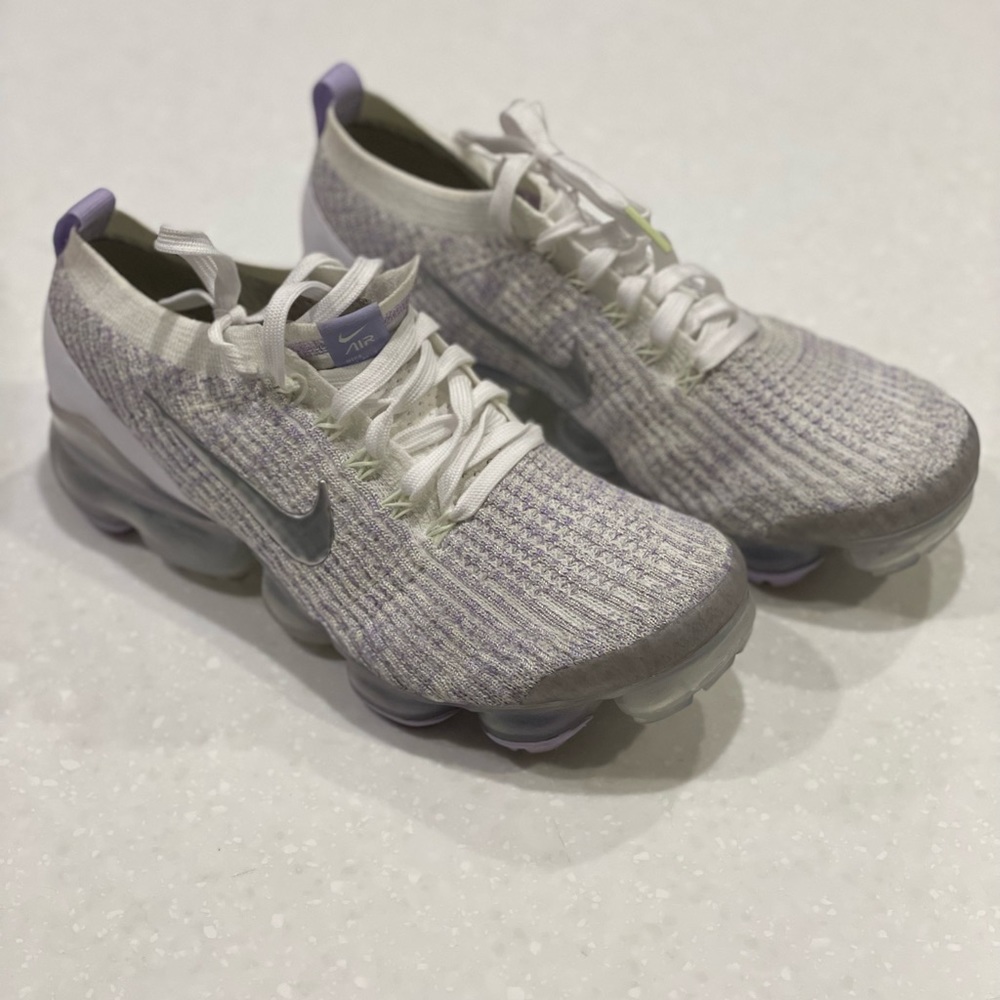 Nike Air Vapormax Flyknit 3 Barely Volt White Shoes Womens Size 9.